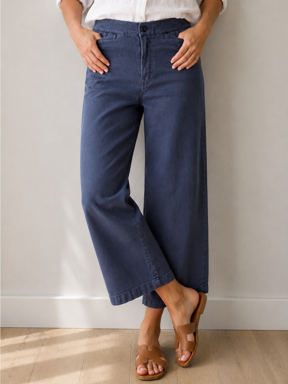 Madewell Emmett Wide-Leg Flat Front Crop Jeans in Dark Blue - 25 waist